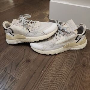 Adidas mens white 9.5